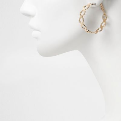 Gold tone circle link hoop earrings